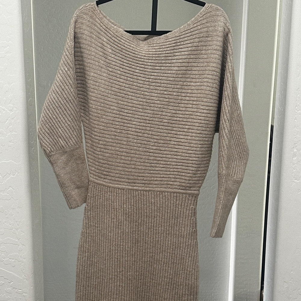 Line & Dot Alta Sweater Dress in Oatmeal Ribbed Off the Shoulder Front Slit Sz M - Picture 3 of 14